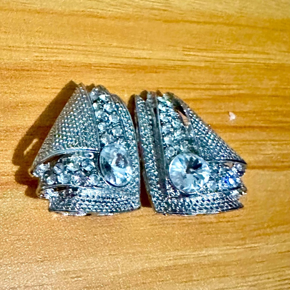 Vintage clip on earrings
